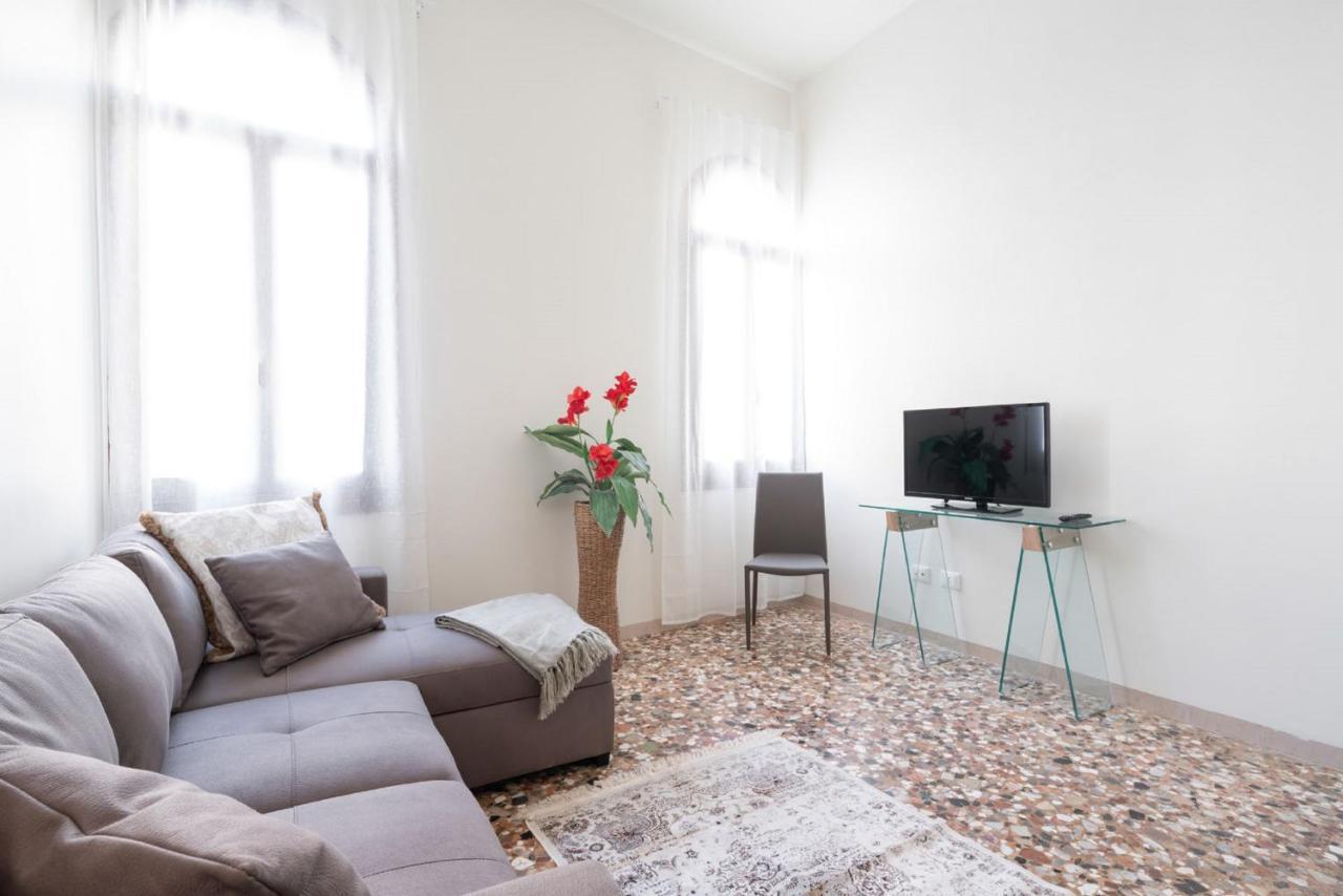 Accademia Charm Apartments By Wonderful Italy Venedig Exterior foto