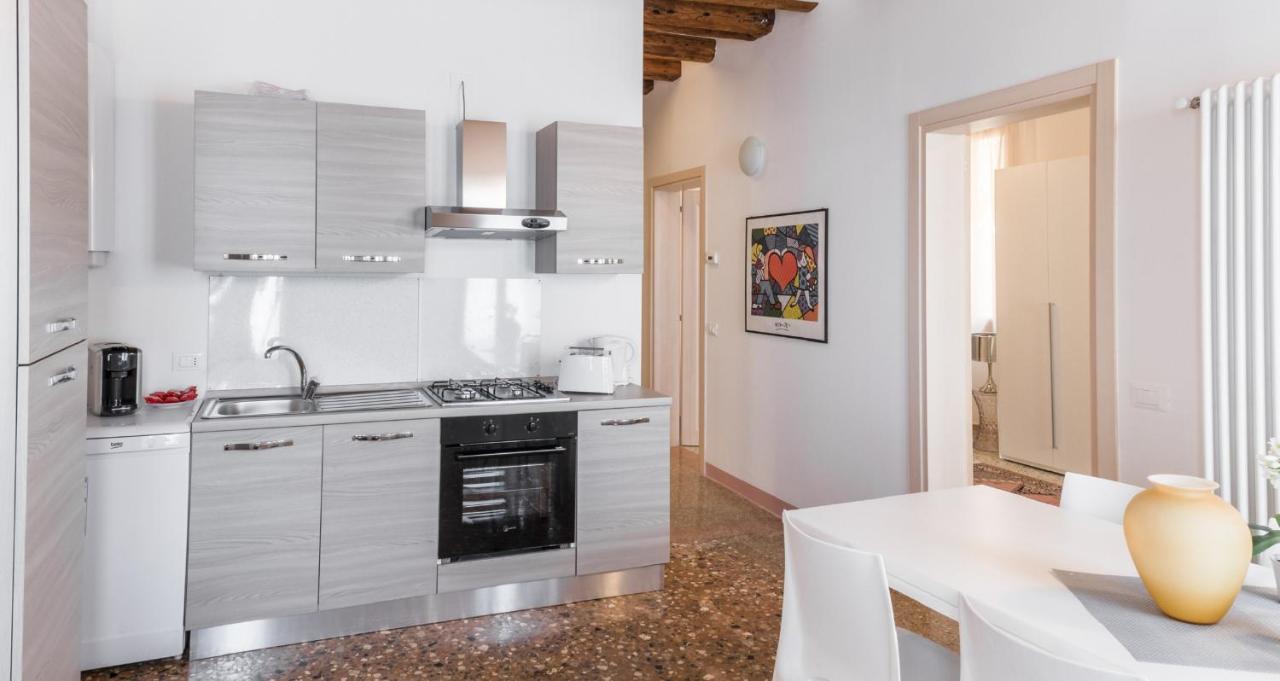 Accademia Charm Apartments By Wonderful Italy Venedig Exterior foto