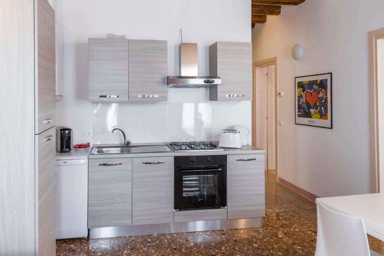 Accademia Charm Apartments By Wonderful Italy Venedig Exterior foto